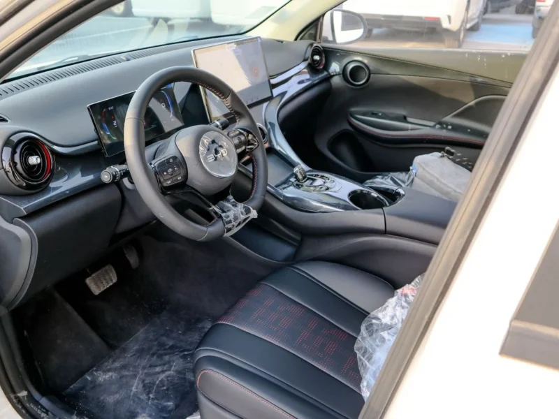 2025 BYD E2 Luxury Electric Car White Black Hatchback 405 km Range