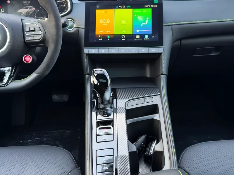 2025 MG MG6 Black Edition 4 Cylinders Engine Grey Black Sedan FWD