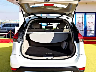 2021 Nissan X-Trail SE 4 Cylinders Engine Petrol White Black SUV GCC