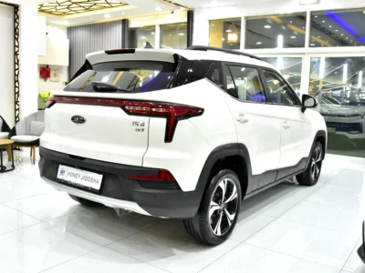 2023 JAC JS4 TURBO 4 Cylinders Engine White Beige Crossover GCC Specs