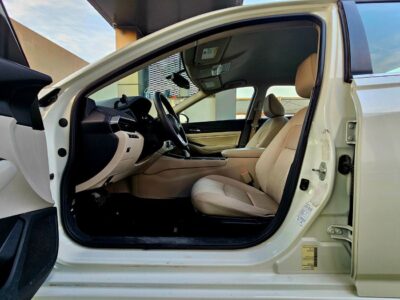 2021 Nissan Altima S 2.5L V4 Cylinder Engine GCC Specs White Beige Sedan