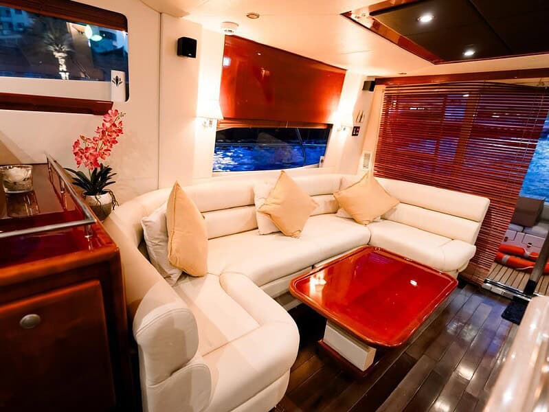 Rental Yacht Charters Dubai UAE