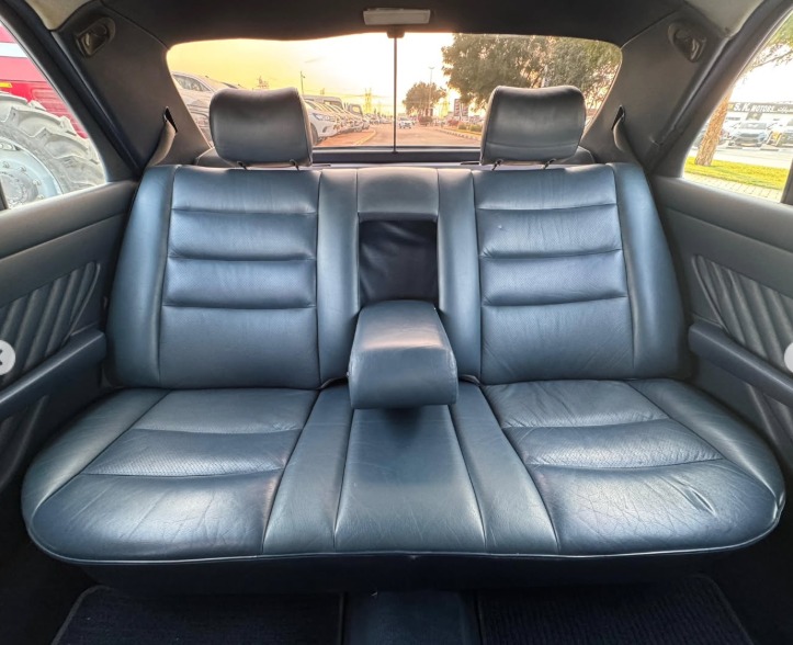 1991 Mercedes-Benz 560SEL 5.6 Liters V8 Engine Black Sedan RWD Clean Title