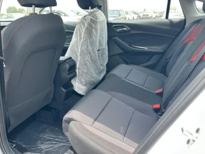 2025 MG MG 5 1.5 L 4 Cylinders Engine White Black Sedan FWD