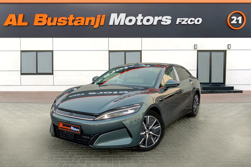 2025 BYD HAN Other Hybrid 4 Cylinders Engine Green White Sedan