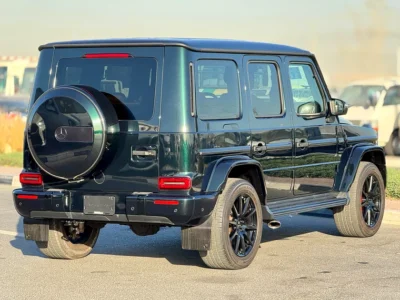 2019 Mercedes-Benz G-Class G 63 AMG 4.5 Grade 8 Cylinders Engine Green Brown SUV