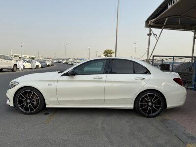 2016 Mercedes-AMG C 43 3.0 liters V6 Engine Petrol White Red Sedan
