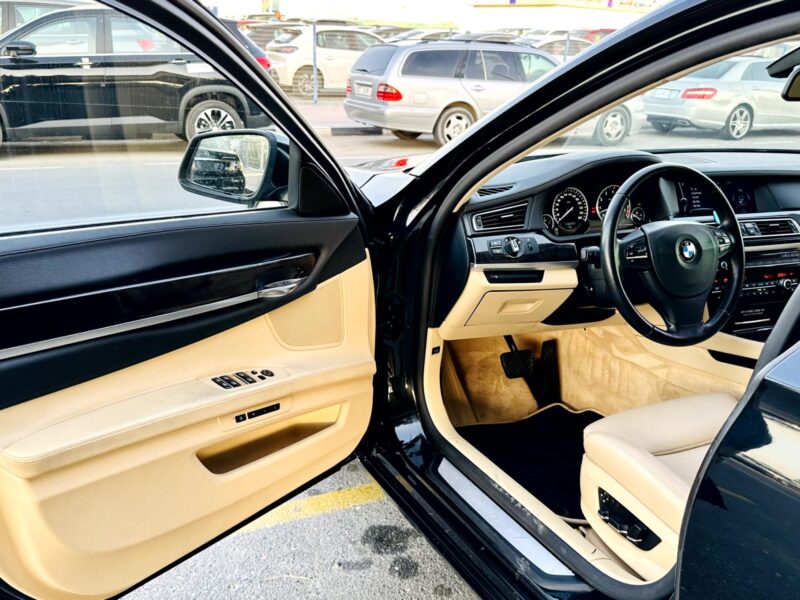 2010 BMW ActiveHybrid 7 twin-turbo V8 Engine Petrol Black Beige Sedan