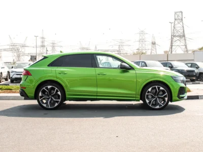 2022 Audi RS Q8 4.0 TFSI Quattro 8 Cylinders Engine Green Black SUV