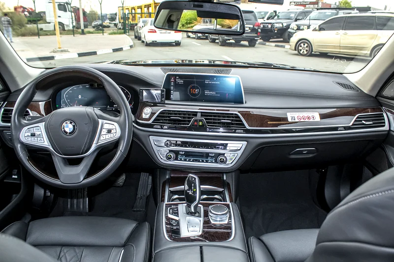2022 BMW 7-Series 750i 8 Cylinders Engine Petrol Black Sedan