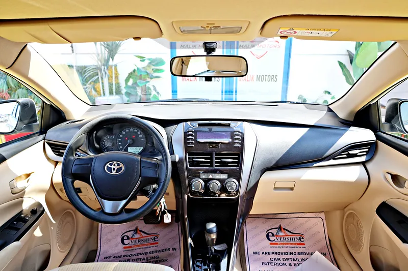 2022 Toyota Yaris MID 4 Cylinders Engine White Beige Sedan GCC Specs