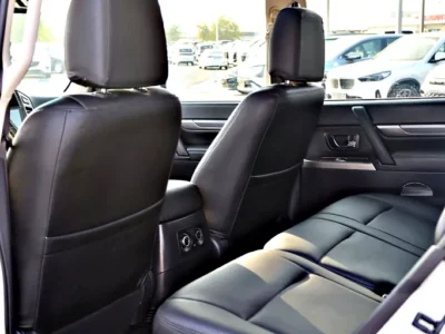 2022 Mitsubishi Pajero GLS 6 Cylinders Engine White Black SUV Full Option GCC