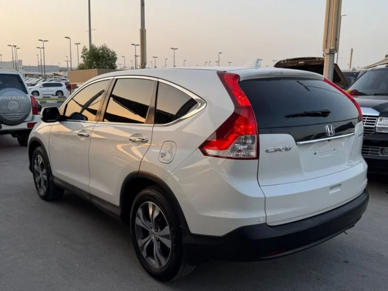 2015 Honda CR-V EX 2.4L Full Option in Excellent Condition White Black