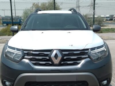 2023 Renault Duster 1.6 litre 4 Cylinder Engine Grey Black SUV
