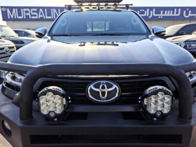 2017 Toyota Hilux Revo GR 2.7L 4-CYLINDER AT Black Pick Up Truck Petrol