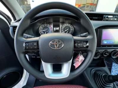 2025 Toyota Hilux Single Cab 4 Cylinder Engine White Maroon Truck Manual