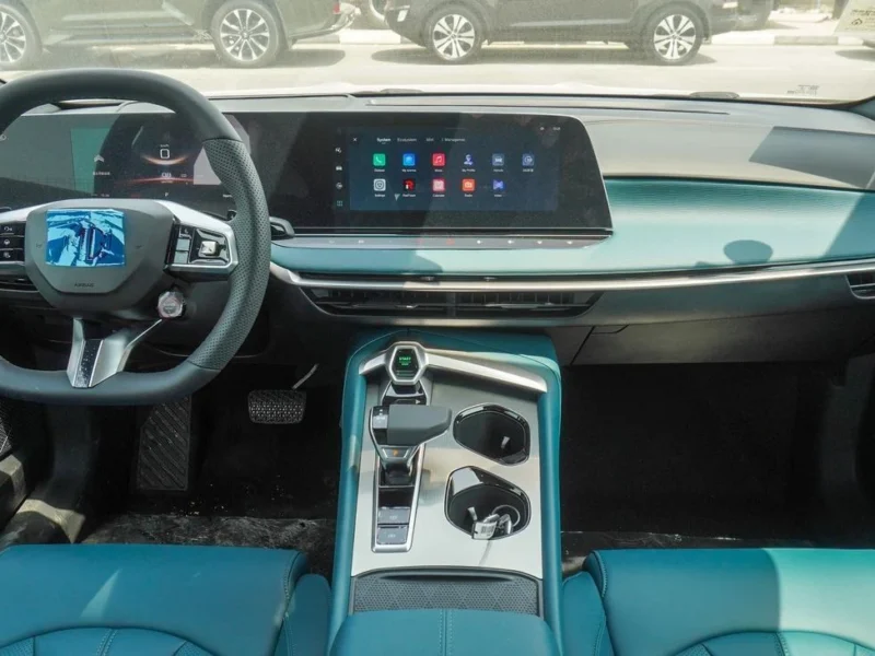 2025 MG 7 300 VGI 4 Cylinder Engine Petrol Grey Green Sedan