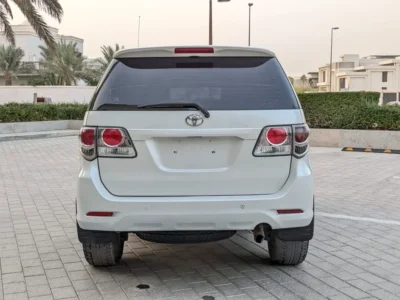 2013 Toyota Fortuner EXR 4 Cylinder Engine White Beige SUV GCC Specs