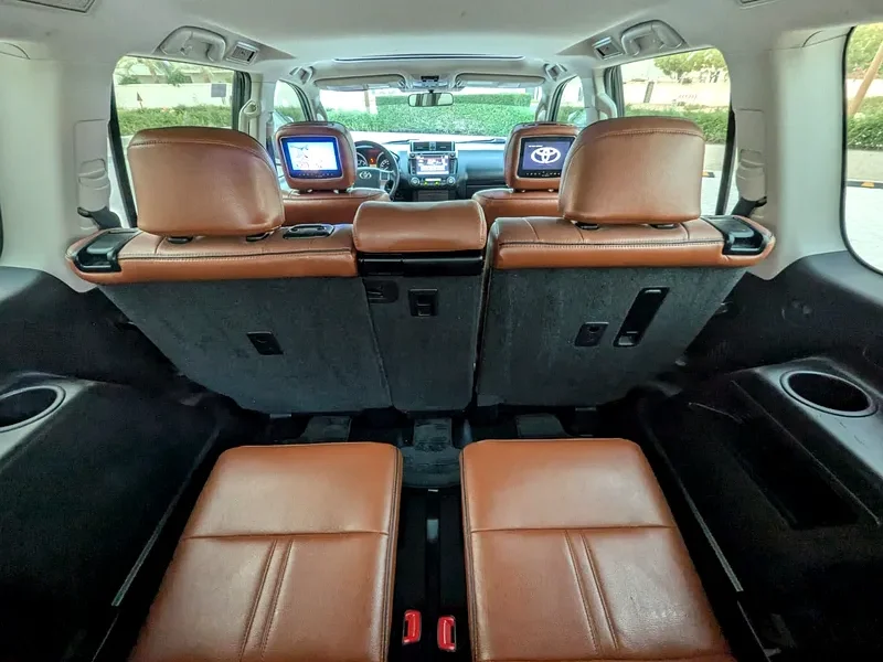 2017 TOYOTA PRADO VXR V4 2.7L GCC Specs FULL OPTION White Brown SUV