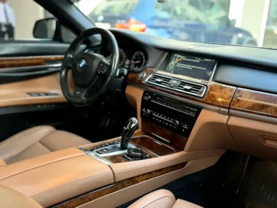 2014 BMW 7-Series 750i Exclusive 8 Cylinders Engine Blue Tan Sedan