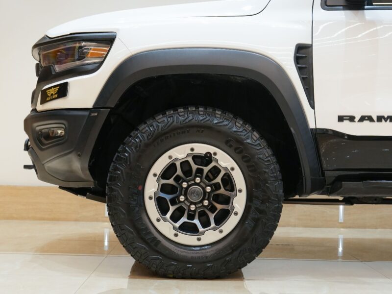 2022 Dodge RAM TRX 6.2 liters V8 Engine 4WD White Black GCC Specs