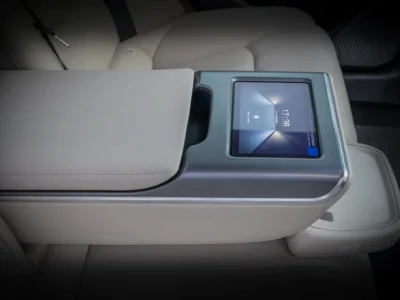 2025 BYD HAN Other Hybrid 4 Cylinders Engine Green White Sedan