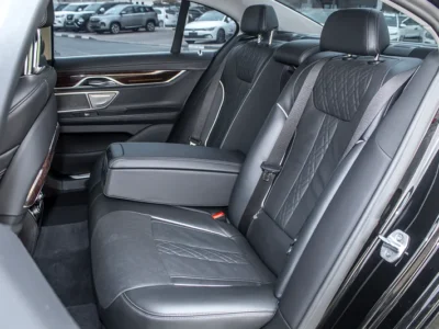 2022 BMW 7-Series 750i 8 Cylinders Engine Petrol Black Sedan