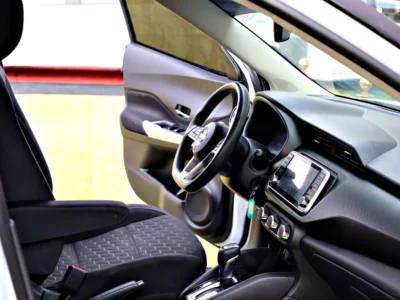 2022 Nissan Kicks SV 4 Cylinder Engine White Black SUV GCC Specs