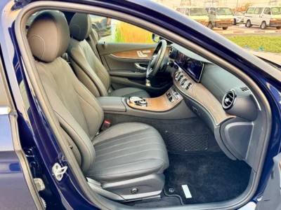 2020 Mercedes-Benz E-Class E450 4Matic 6 Cylinder Engine Blue Black Sedan