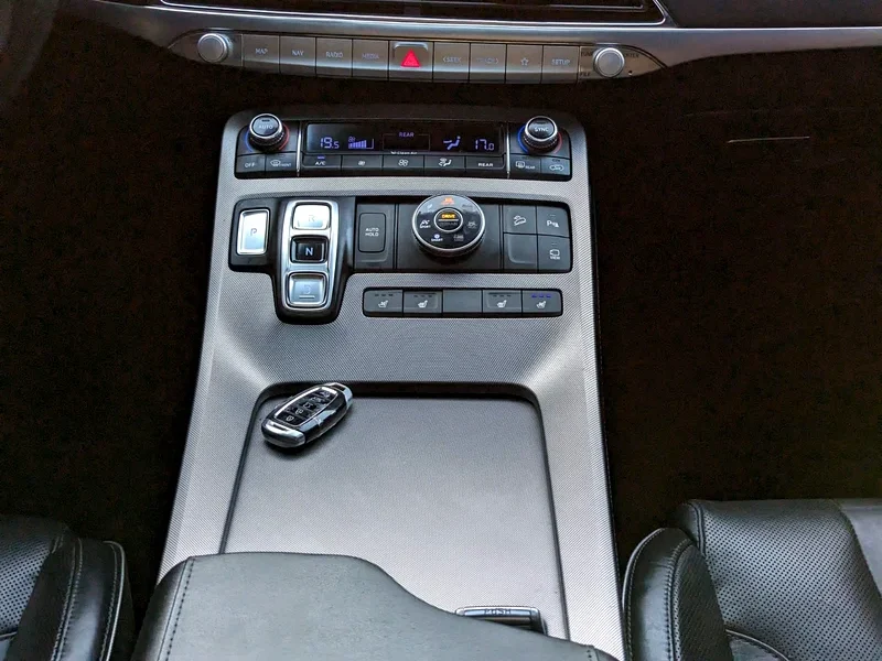 2022 Hyundai Palisade Calligraphy 6 Cylinders Engine Burgundy Black SUV