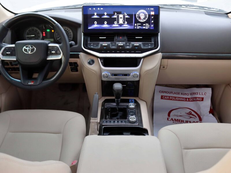 2014 Toyota Land Cruiser GXR 4.6L V8 White Beige SUV Petrol GCC Specs