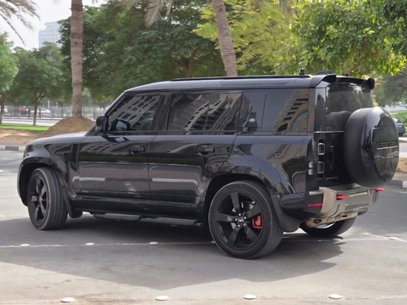 2024 Land Rover Defender P400 90 SE 3.0 Liter V6 Engine Black Tan SUV GCC Specs