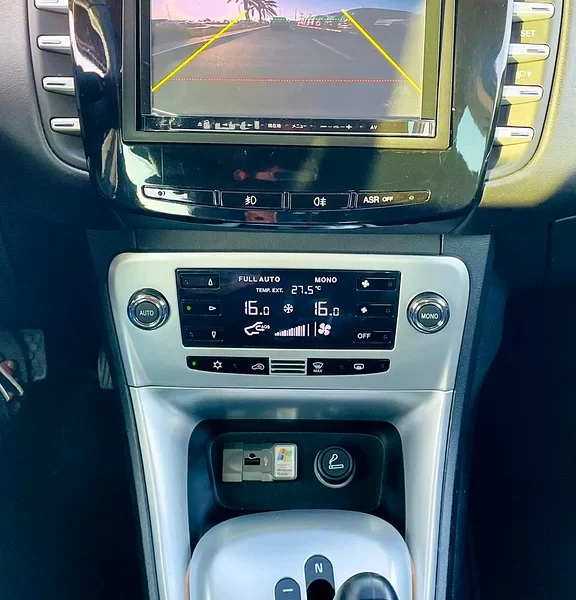 2011 Lancia Delta Other 4 Cylinders Engine Silver Black Wagon RWD