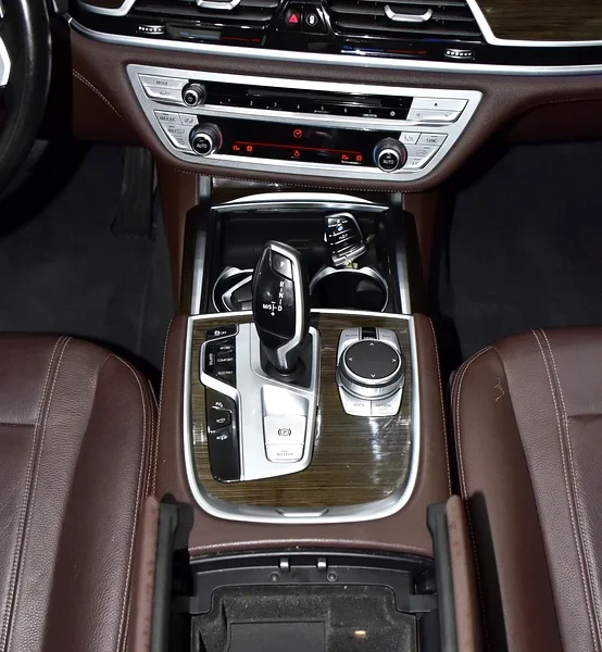 2022 BMW 7-Series 730Li 4 Cylinders Engine Petrol White Brown Sedan