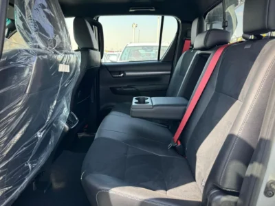 2025 Toyota Hilux GR Sport 4.0L 6 Cylinders Engine White Black GCC Specs