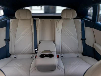 2024 Zeekr 001 Flagship AWD Black White SUV Electric Car 550 - 650 KM GCC Specs