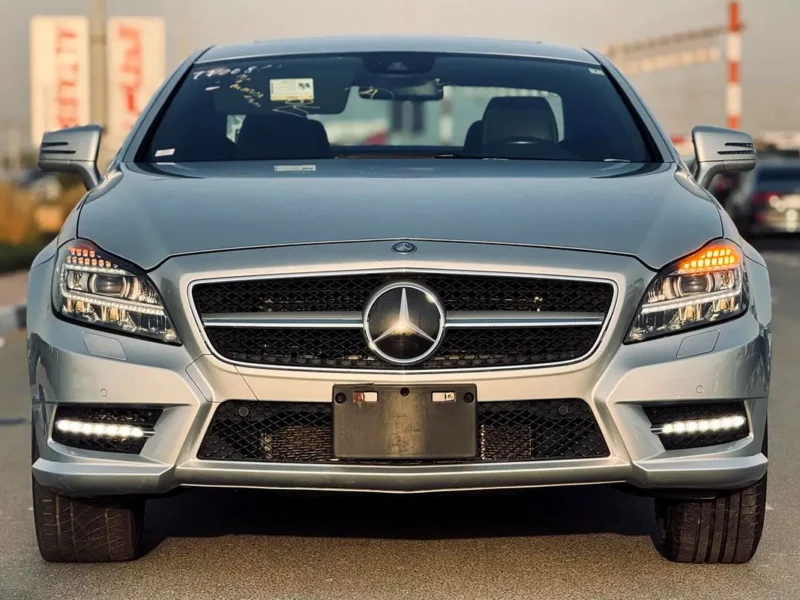 2014 Mercedes-Benz CLS-Class CLS 350 Blueefficiency 6 Cylinders Engine Silver Black Sedan