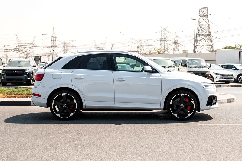 2016 Audi RSQ3 RS 4 Cylinders Engine Petrol White Black Sedan