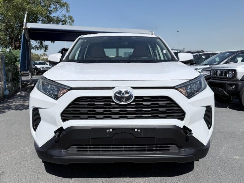 2025 Toyota RAV 4 LE 2.5L 4 Cylinder, Dual VVT-i White Beige Crossover GCC Specs