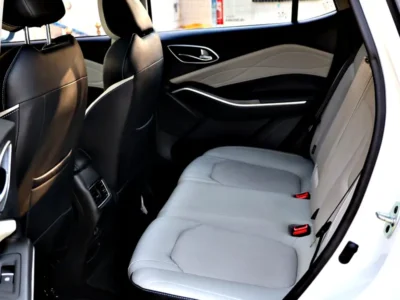 2023 JAC JS4 TURBO 4 Cylinder Engine White Beige SUV GCC Specs