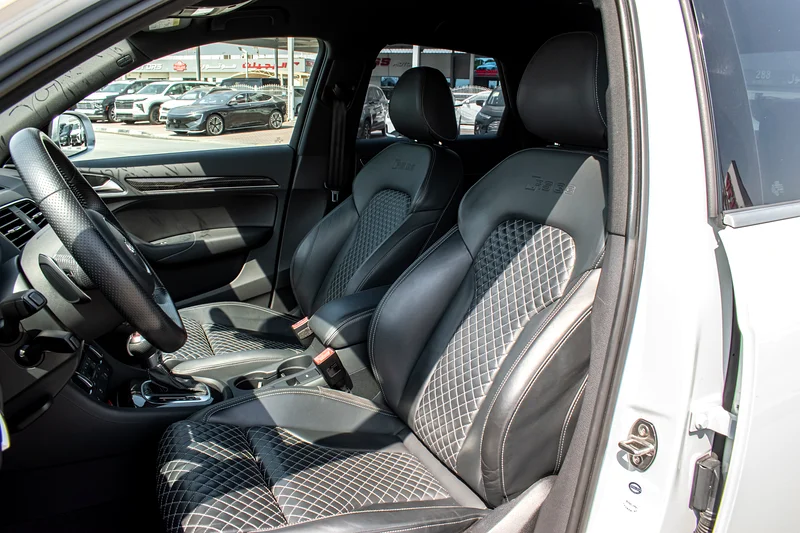 2016 Audi RSQ3 RS 4 Cylinders Engine Petrol White Black Sedan