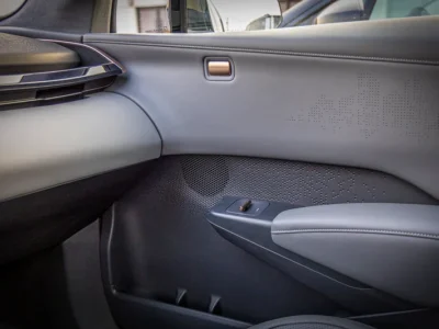 2024 Zeekr X Premium Electric Car White SUV 450 - 550 KM Range GCC Specs