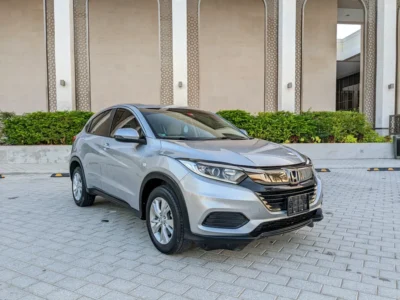 2019 Honda HR-V EX 4 Cylinders Engine Silver Beige SUV GCC Specs