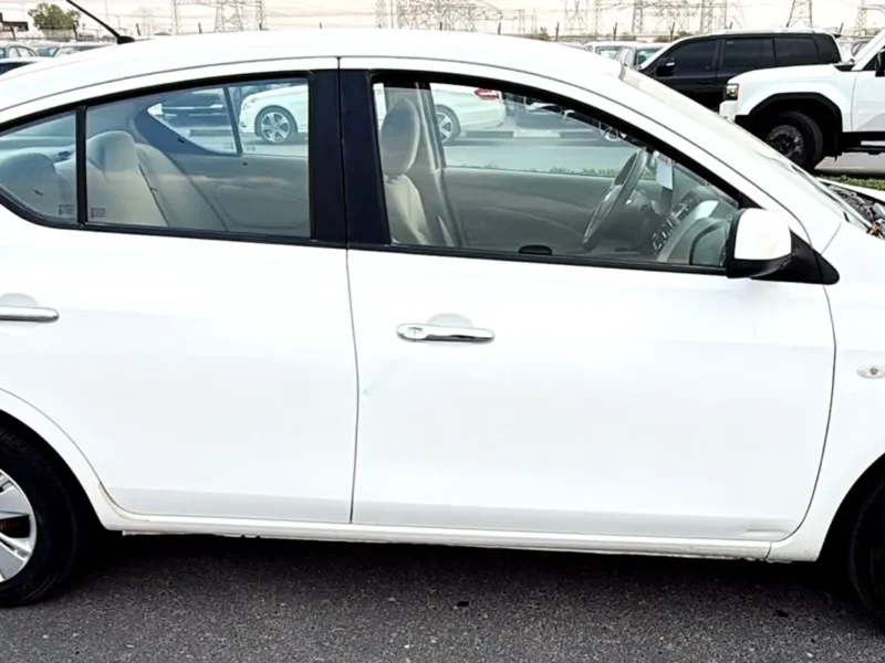 2019 Nissan Sunny SE 4 Cylinder Petrol Engine White Beige Sedan GCC Specs