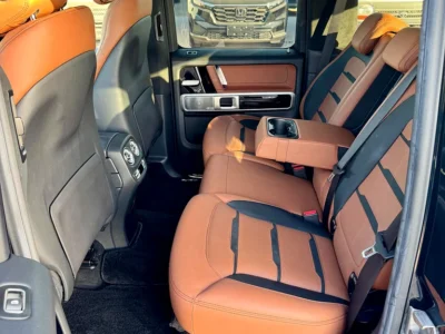 2019 Mercedes-Benz G-Class G 63 AMG 4.5 Grade 8 Cylinders Engine Green Brown SUV