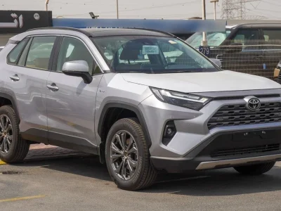 2025 Toyota RAV4 2.5L 4 Cylinder Engine HEV AWD Silver Beige Crossover GCC Specs