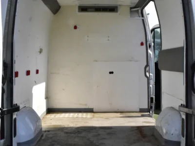 2020 Renault Master Other 4 Cylinder Engine White Black Van GCC Specs