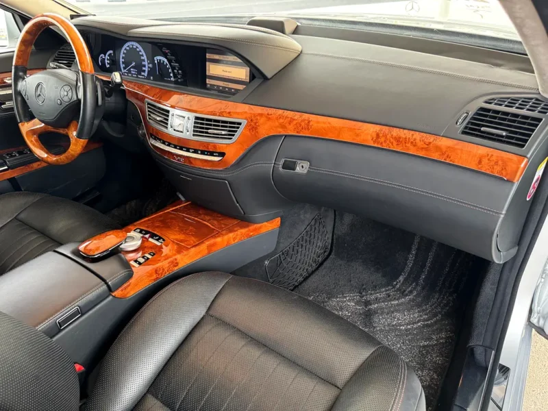 2012 Mercedes-Benz S-Class S 600L 12 Cylinder Engine Silver Black Sedan