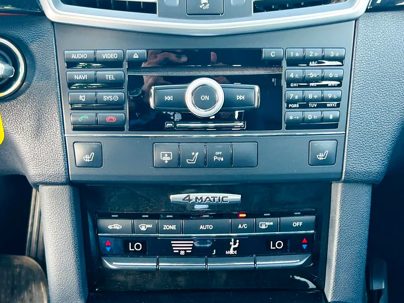 2010 Mercedes-Benz E-Class E 350 6 Cylinders Engine Silver Black Sedan