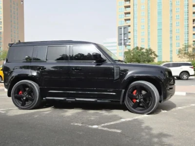 2024 Land Rover Defender P400 90 SE 3.0 Liter V6 Engine Black Tan SUV GCC Specs